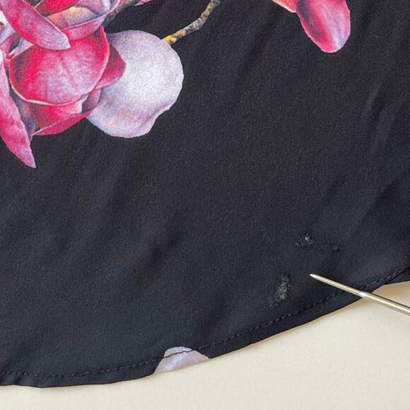 Venus Hi-Low Dress V-Neck Black Pink Floral Liner Bell Cut Out Sleeves Sz 18 - Picture 14 of 15